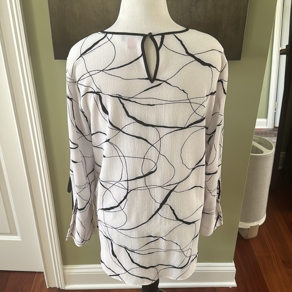 Vince Camuto Top - Large - Picture 5 of 8